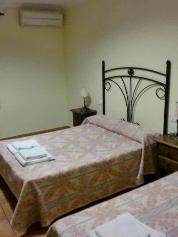 Hostal Las Tres Jotas Alcaracejos Pokój zdjęcie